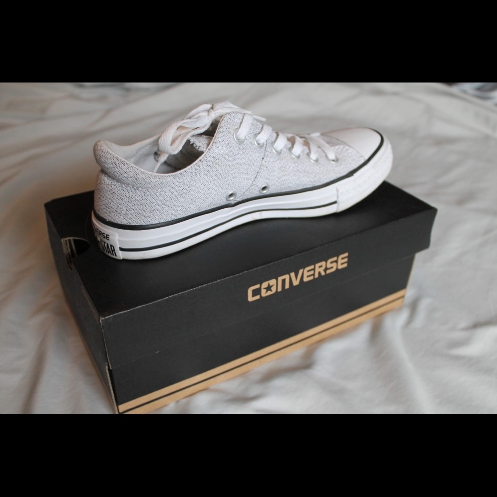 Converse - Picture 2 of 6